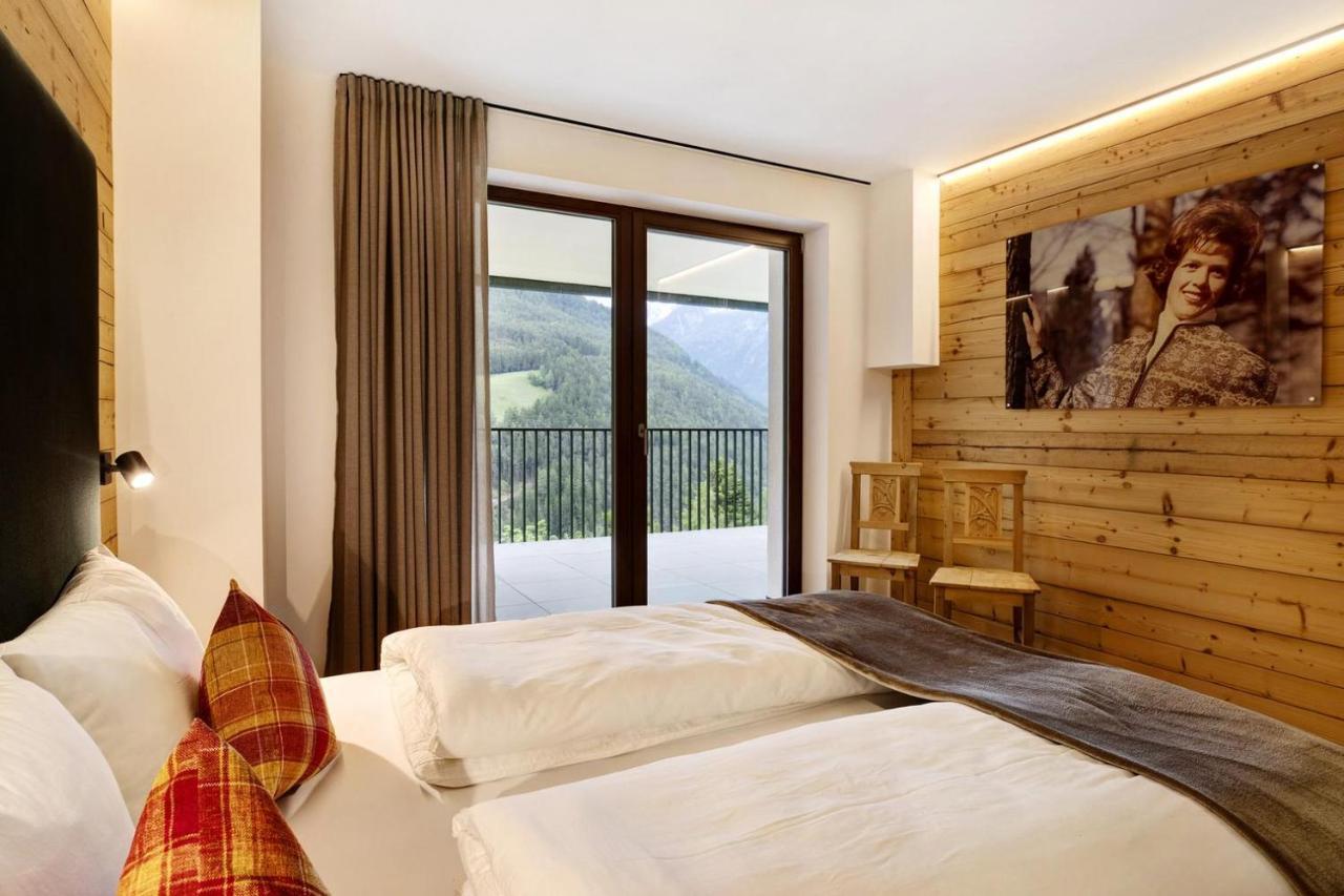 Archehof Hochzirm Lodge Anna กัมโปตูเรส ภายนอก รูปภาพ